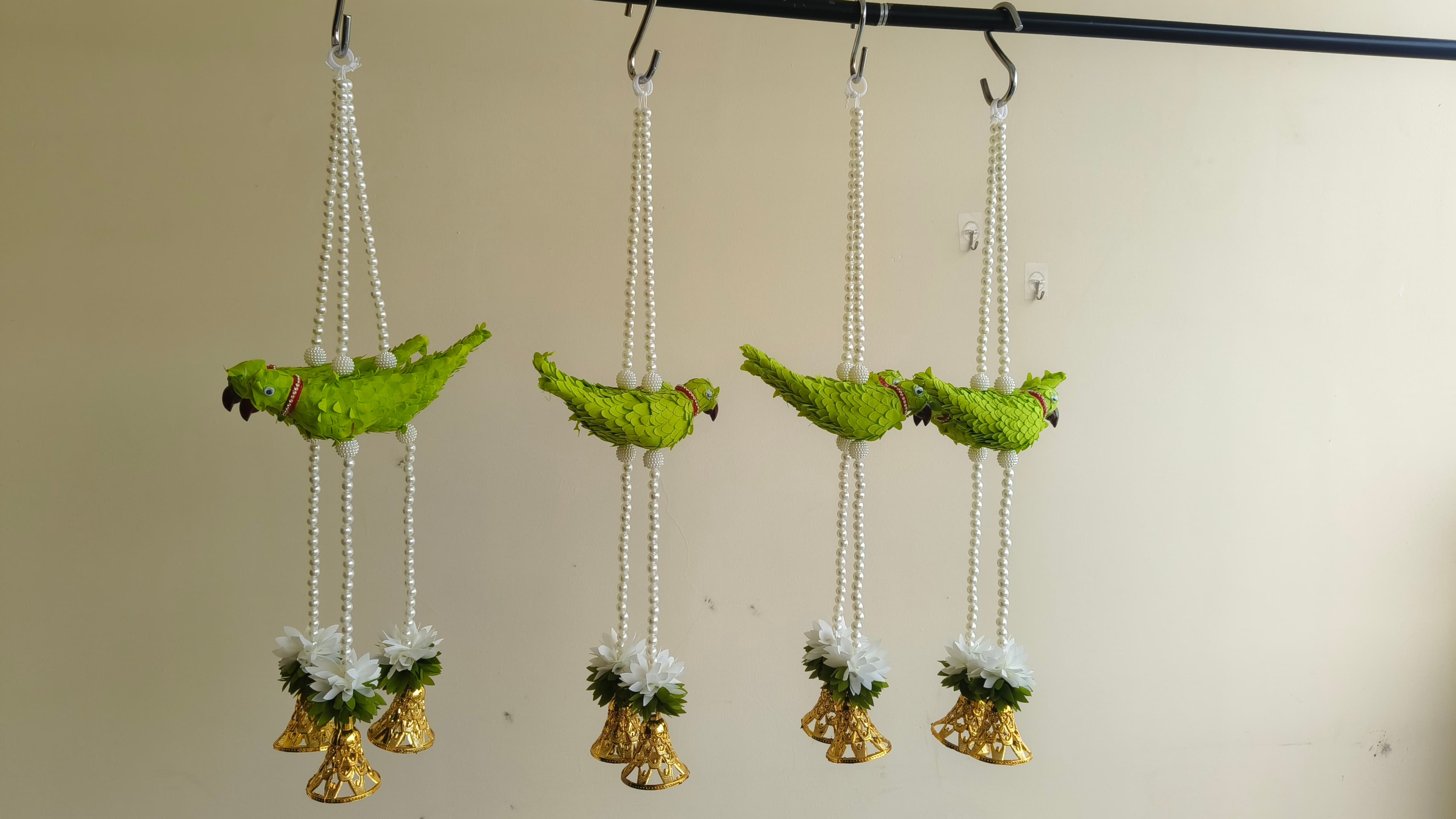 Parrot with bell Hanging 